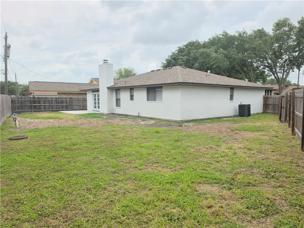 4961 Shadowbend Drive Corpus Christi, TX 78413