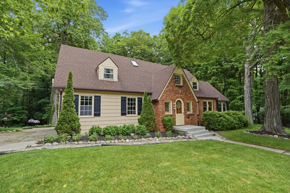 215 Hill Street Northville, MI 48167