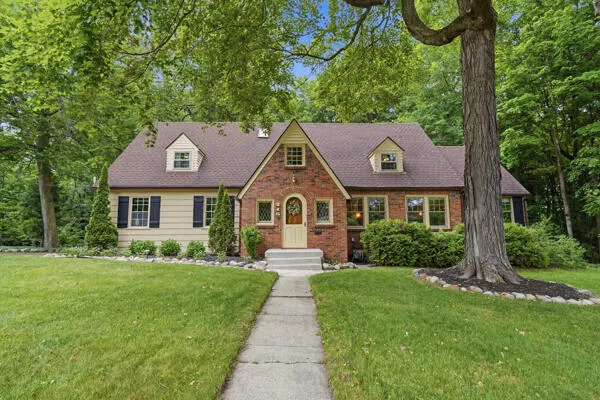 215 Hill Street Northville, MI 48167
