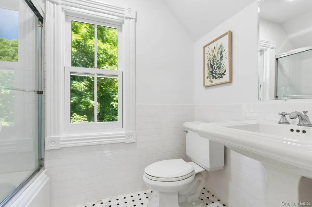 23 Osprey Road Shelter Island, NY 11964