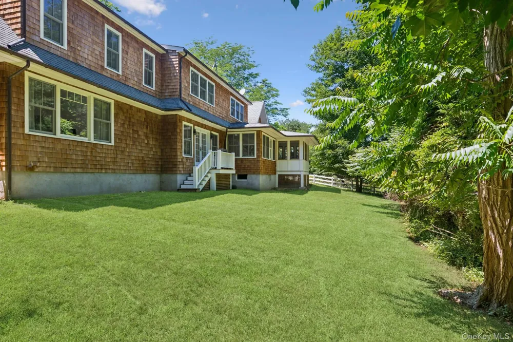 23 Osprey Road Shelter Island, NY 11964