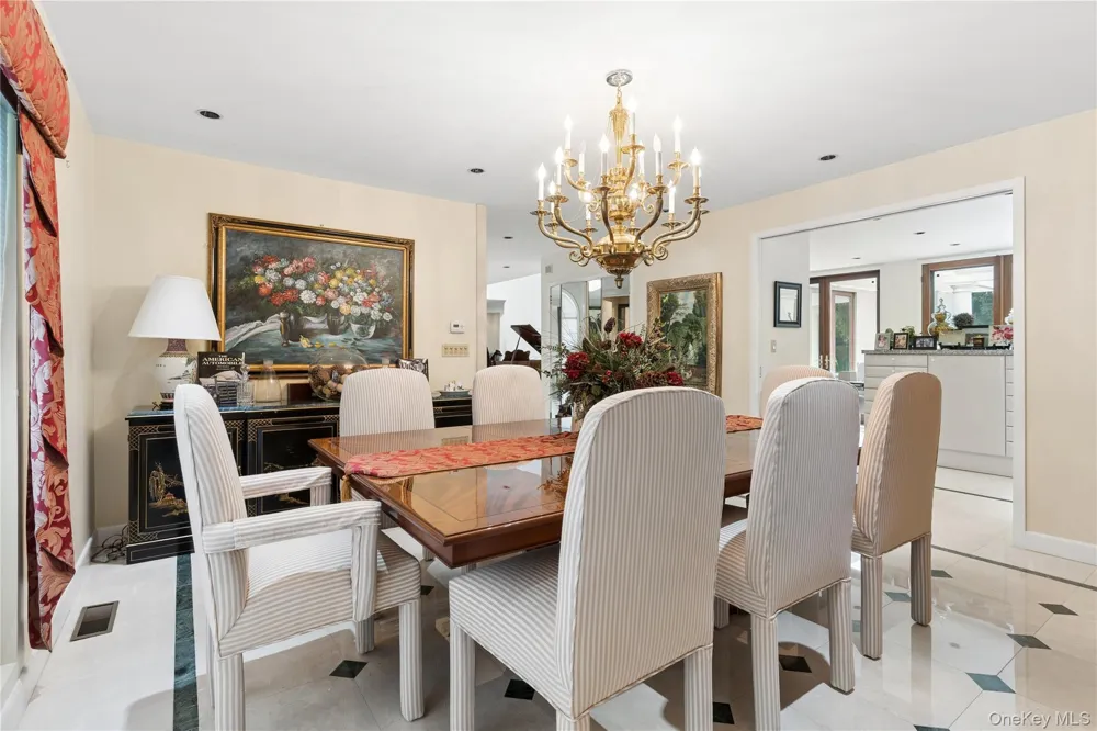 247 Barrett Road Lawrence, NY 11559