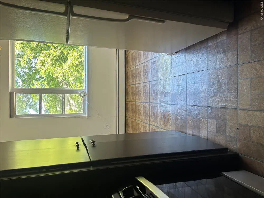 77-24 252nd Street #2nd Floor Bellerose, NY 11426