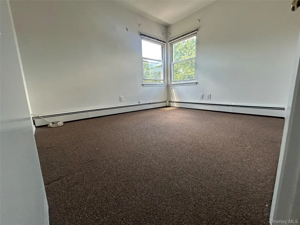 77-24 252nd Street #2nd Floor Bellerose, NY 11426