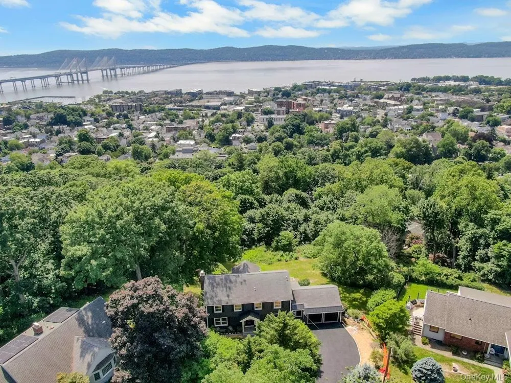 35 Walden Road Tarrytown, NY 10591