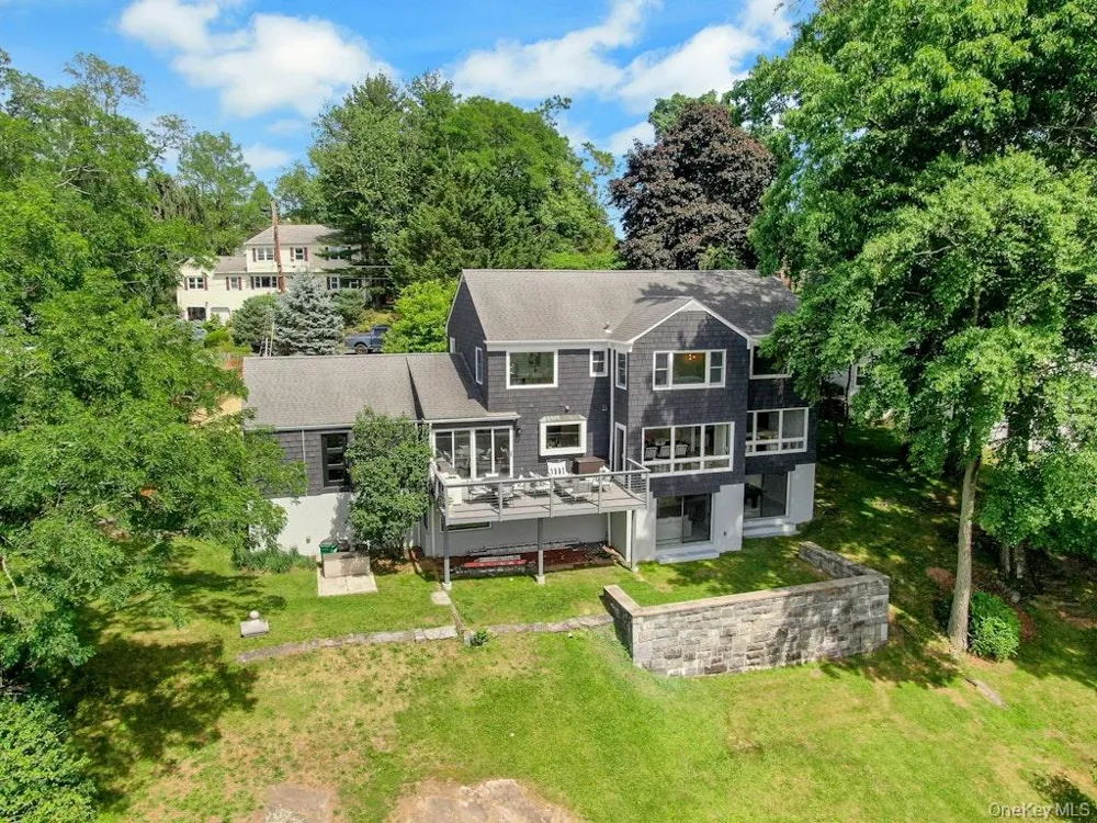 35 Walden Road Tarrytown, NY 10591