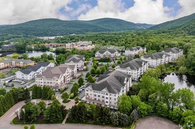811 Regency Drive #802 Fishkill, NY 12524