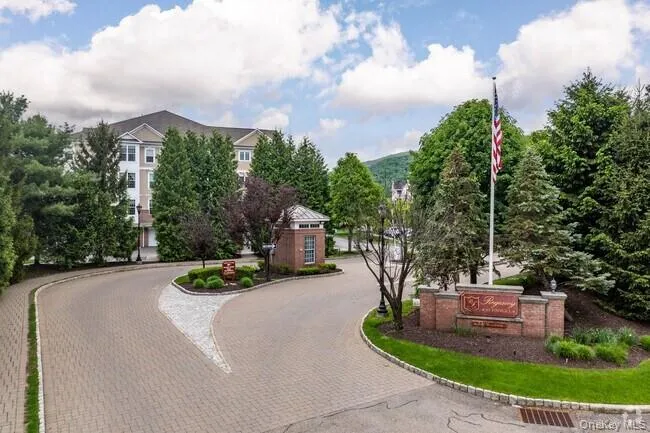 811 Regency Drive #802 Fishkill, NY 12524
