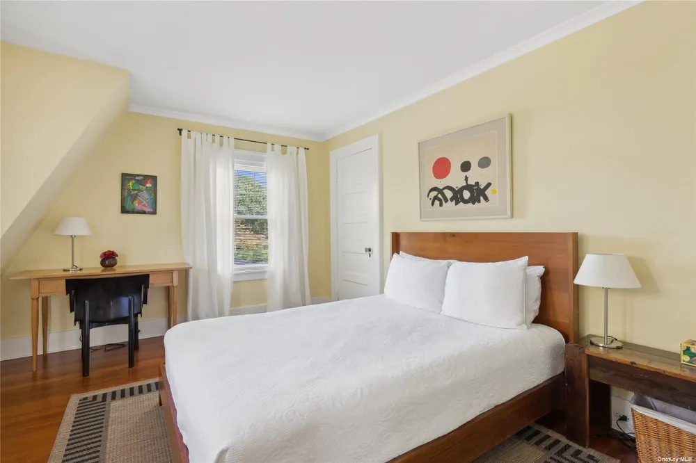 2803 Montauk Highway Bridgehampton, NY 11932