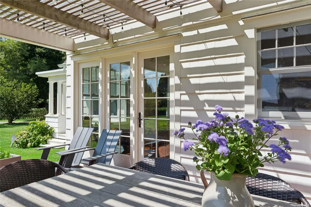 2803 Montauk Highway Bridgehampton, NY 11932