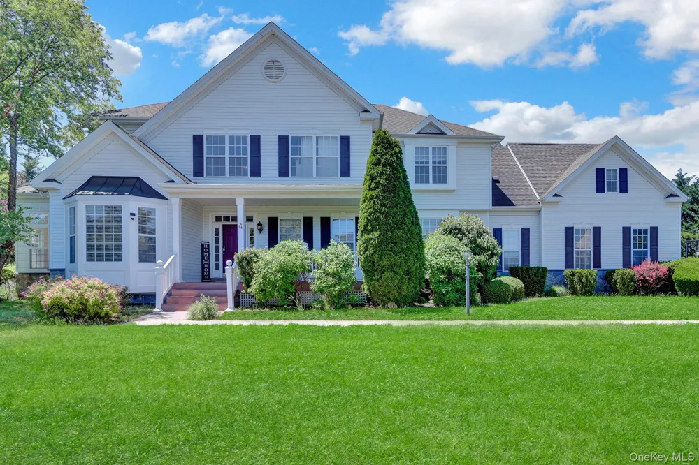 66 Canterbury Drive Wading River, NY 11792