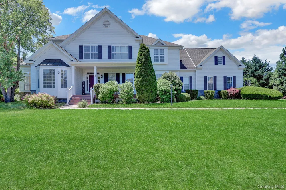 66 Canterbury Drive Wading River, NY 11792