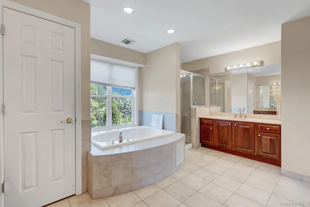 66 Canterbury Drive Wading River, NY 11792