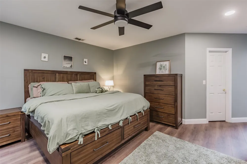 6 Julia Circle #6 Middle Island, NY 11953