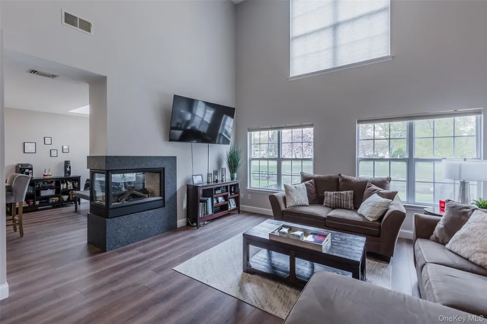6 Julia Circle #6 Middle Island, NY 11953