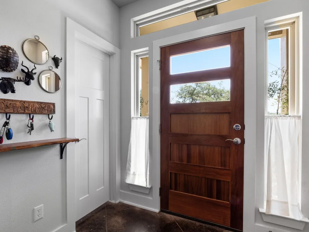 10103 Twin Lake Loop Dripping Springs, TX 78620