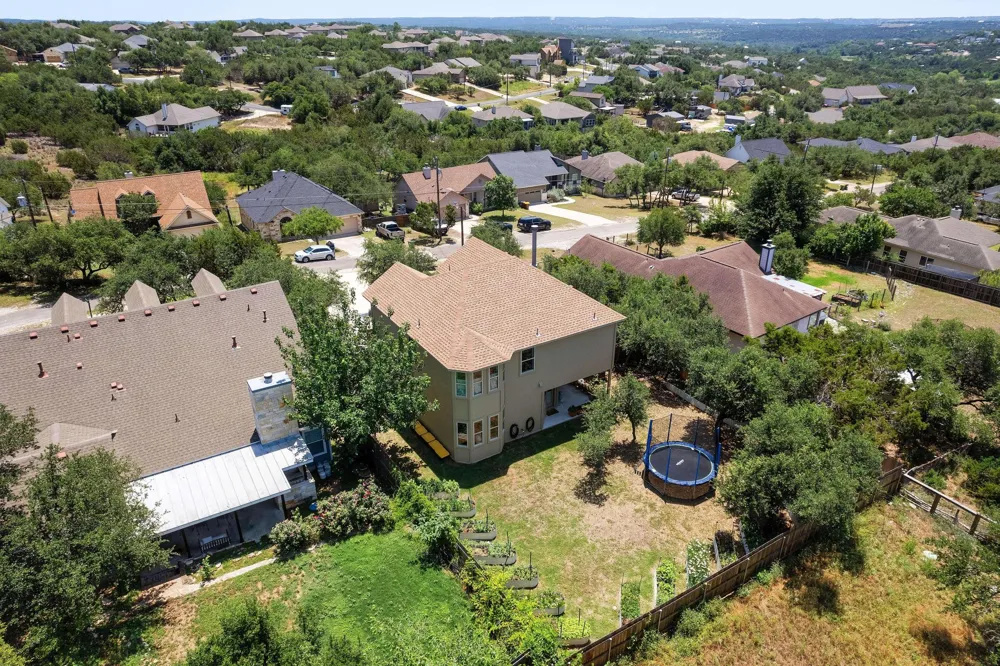 10103 Twin Lake Loop Dripping Springs, TX 78620