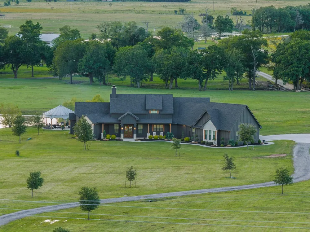 1981 County Road 202 Caldwell, TX 77836