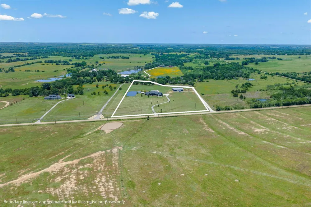 1981 County Road 202 Caldwell, TX 77836