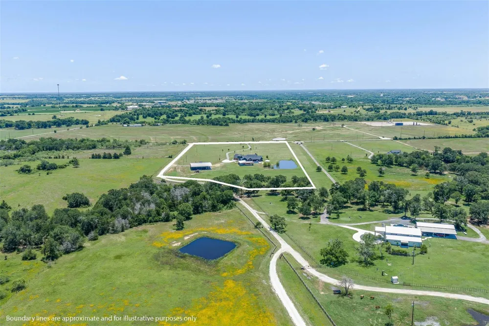 1981 County Road 202 Caldwell, TX 77836