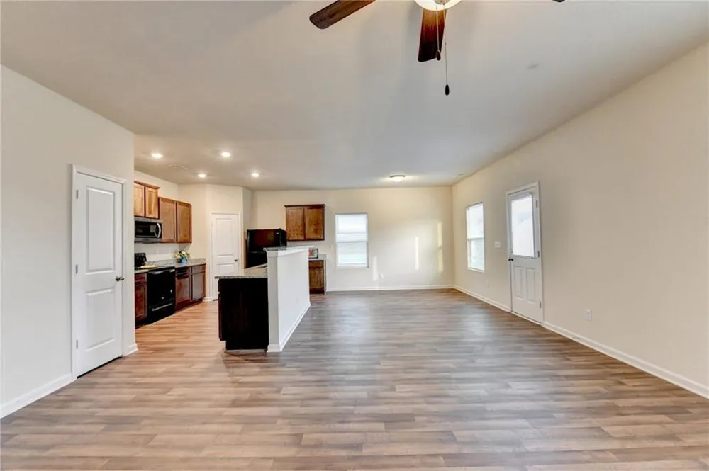 811 Independence Avenue Pendergrass, GA 30567