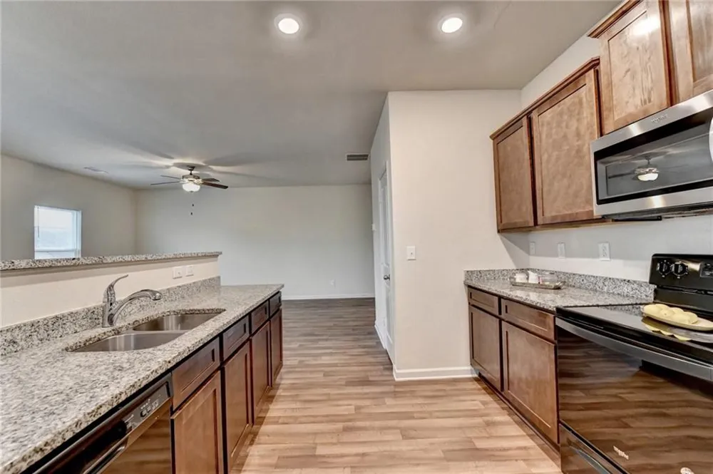 811 Independence Avenue Pendergrass, GA 30567