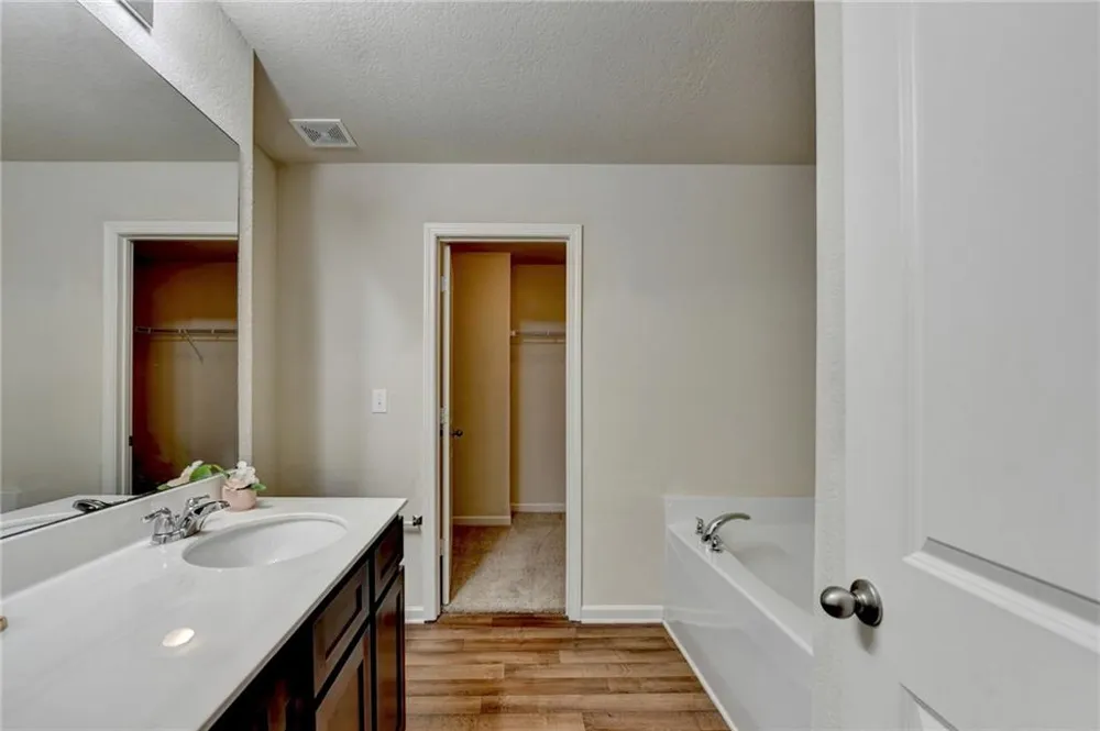 811 Independence Avenue Pendergrass, GA 30567