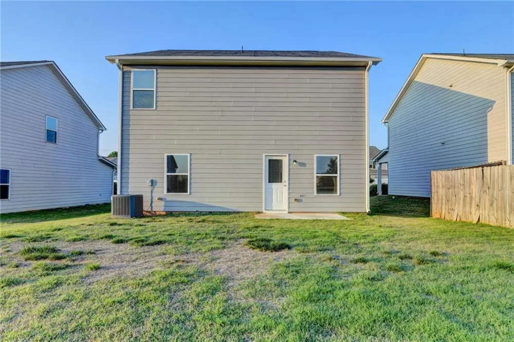 811 Independence Avenue Pendergrass, GA 30567