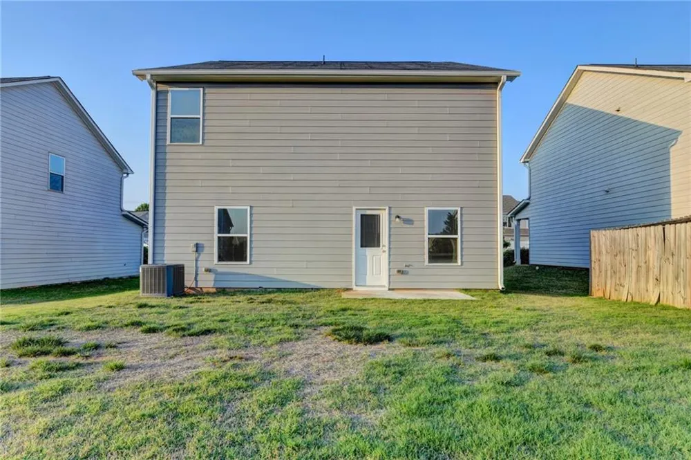 811 Independence Avenue Pendergrass, GA 30567