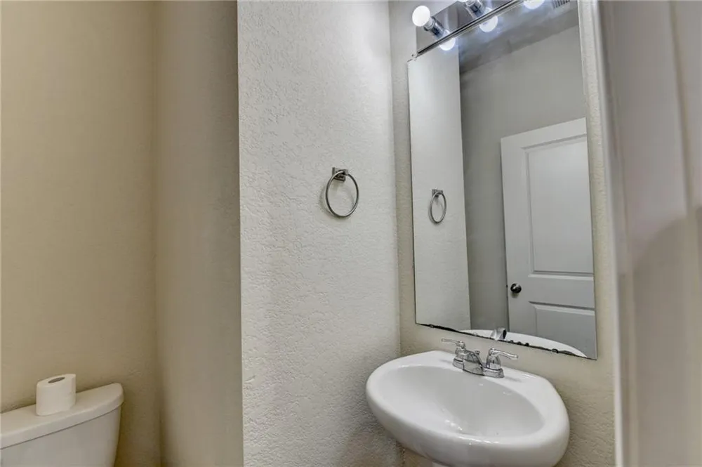 811 Independence Avenue Pendergrass, GA 30567