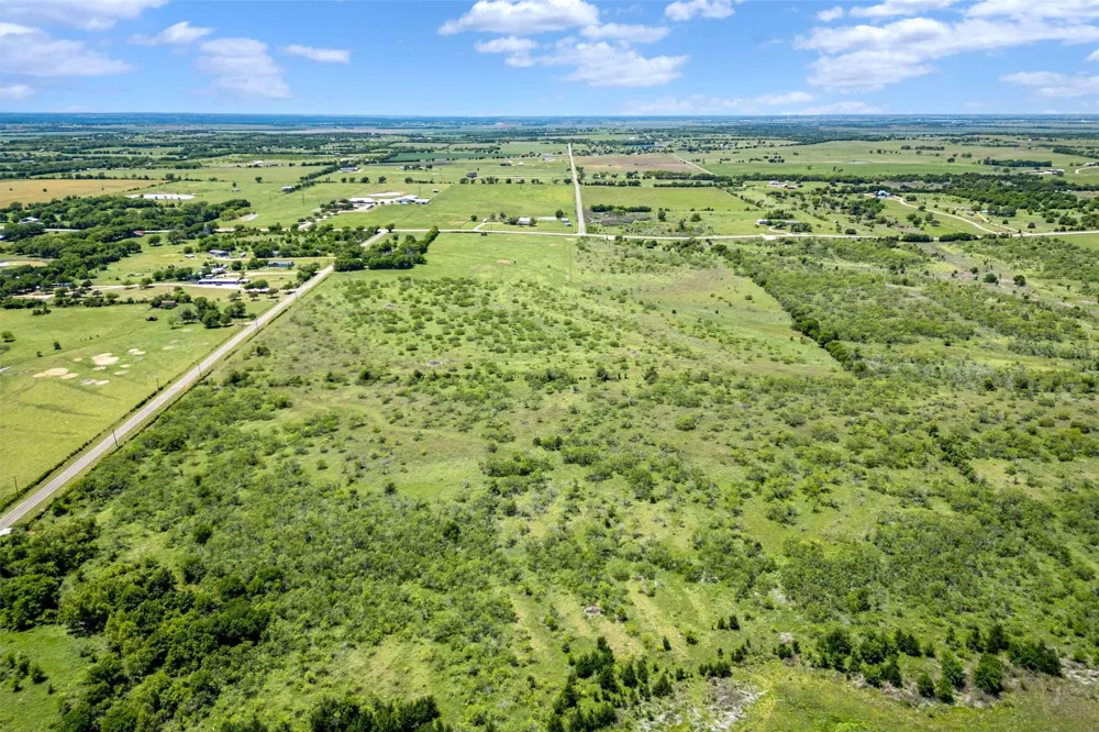 14 Tower Drive Moody, TX 76557
