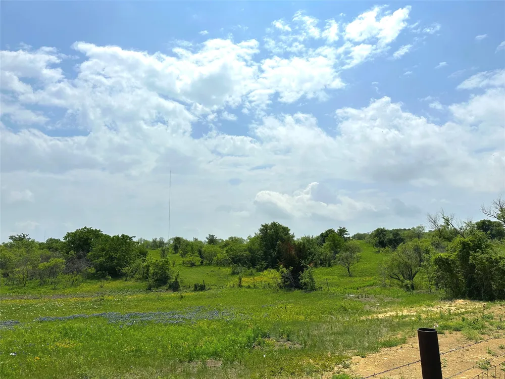 14 Tower Drive Moody, TX 76557