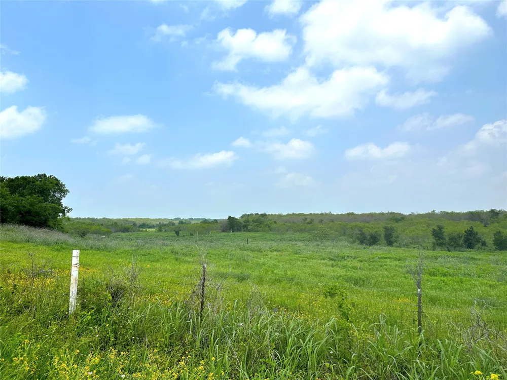 14 Tower Drive Moody, TX 76557