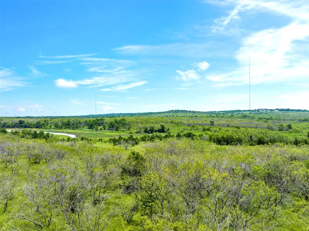 14 Tower Drive Moody, TX 76557