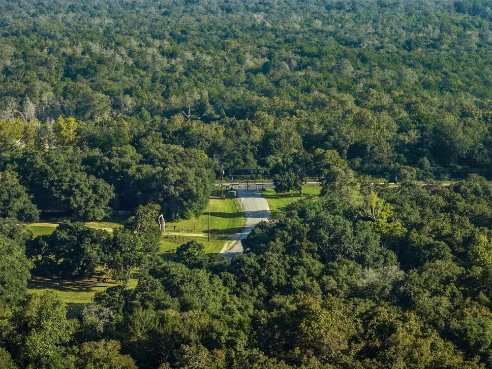 Red Oak Court Weimar, TX 78962