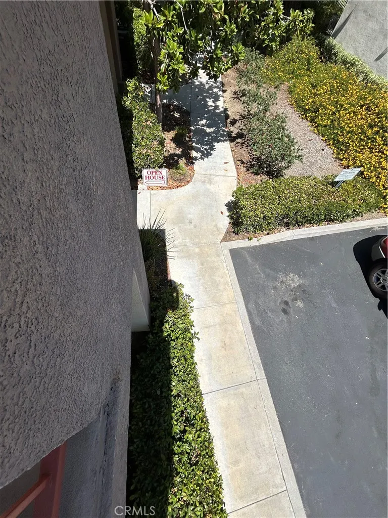 18002 Flynn #6201 Canyon Country, CA 91387