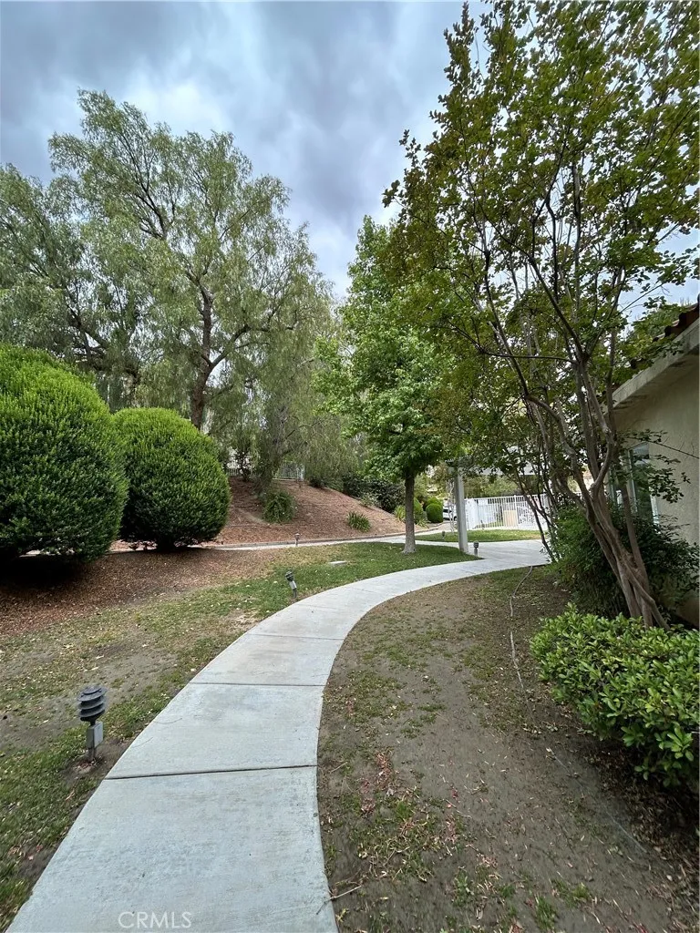18002 Flynn #6201 Canyon Country, CA 91387