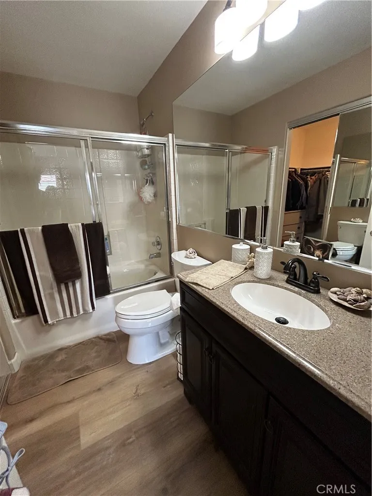 18002 Flynn #6201 Canyon Country, CA 91387