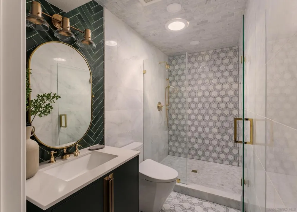2206 Place Monaco Del Mar, CA 92014