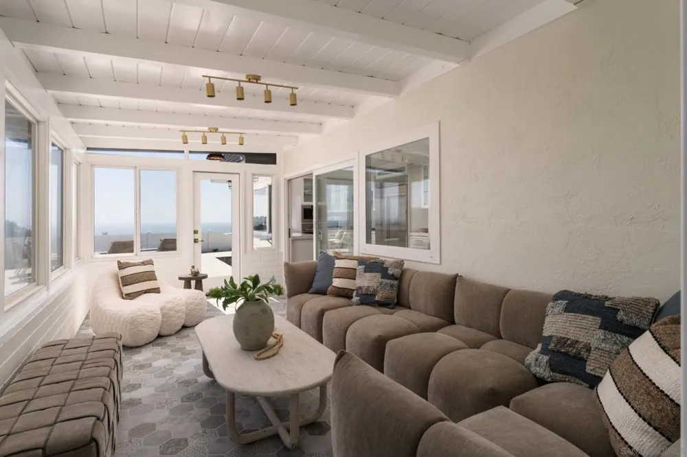 2206 Place Monaco Del Mar, CA 92014