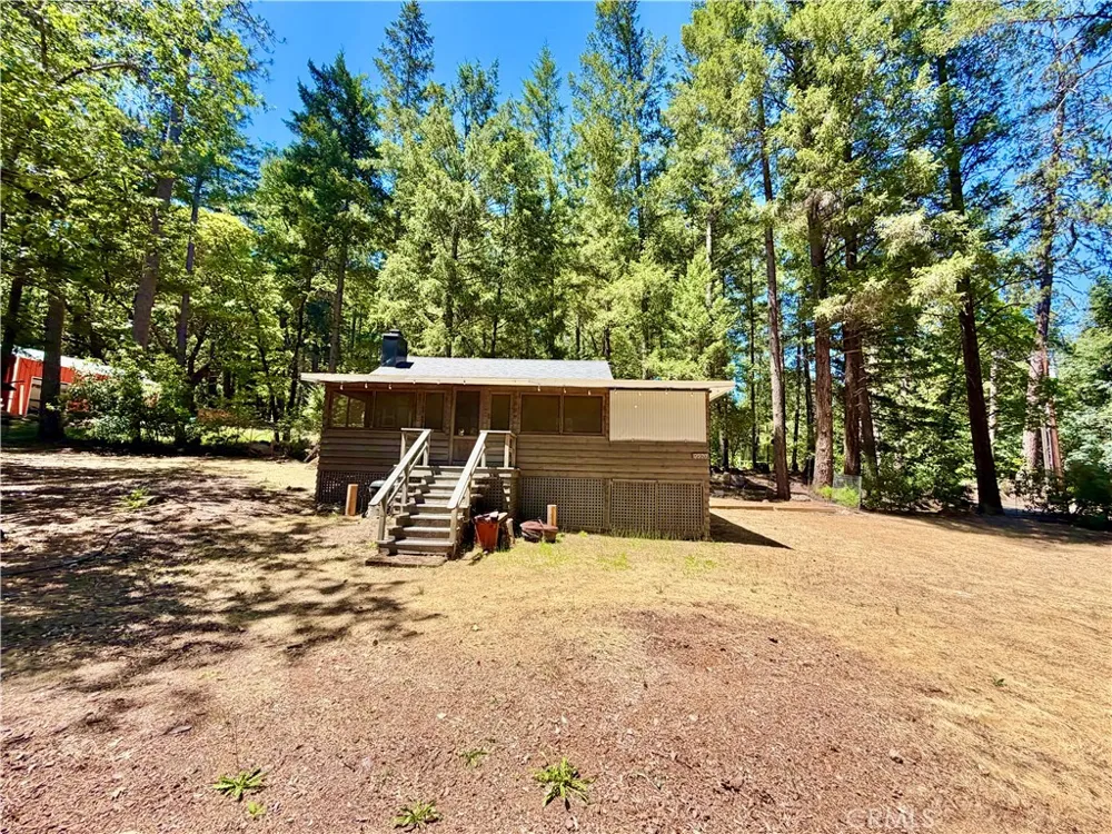9520 Oak Place Cobb, CA 95426