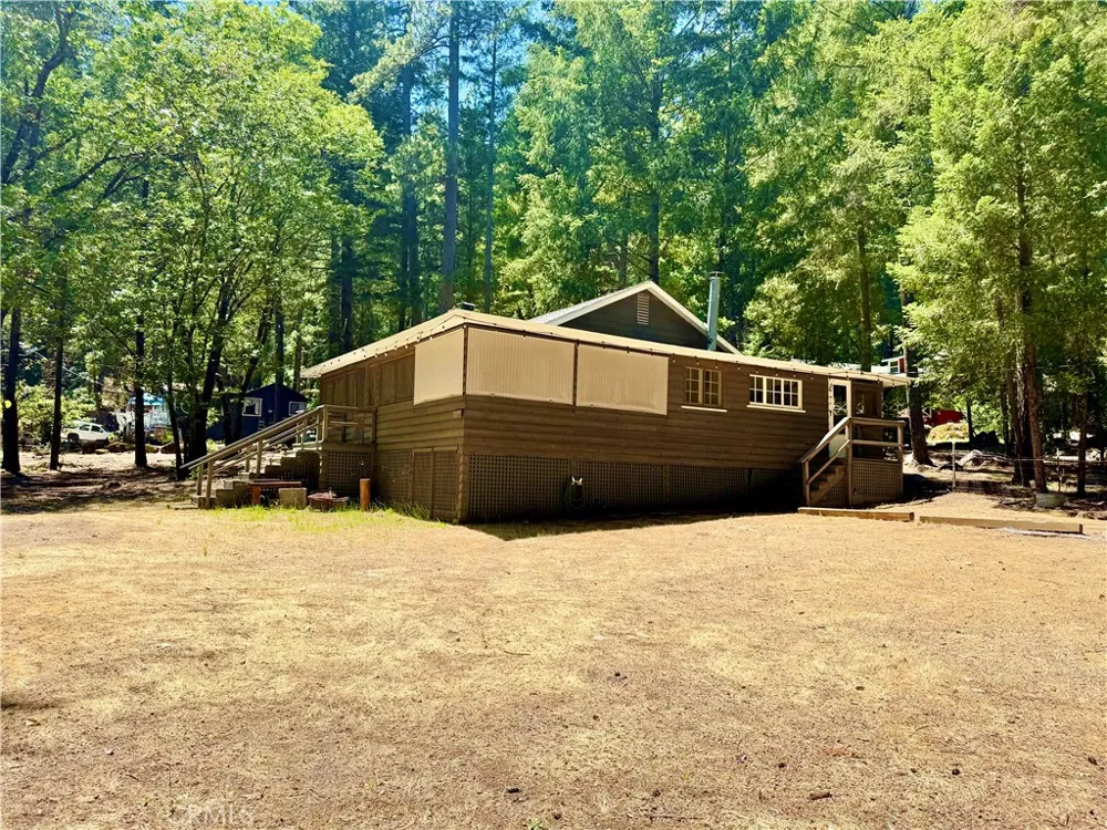 9520 Oak Place Cobb, CA 95426