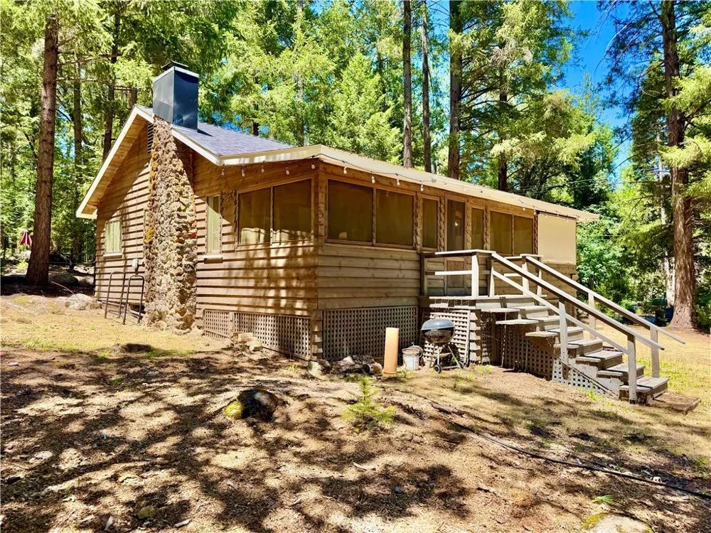 9520 Oak Place Cobb, CA 95426