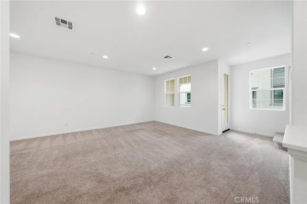 6971 Alderwood Buena Park, CA 90621