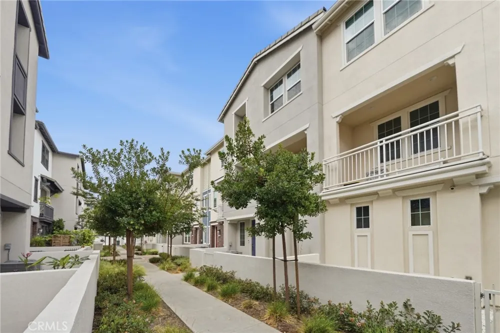 6971 Alderwood Buena Park, CA 90621