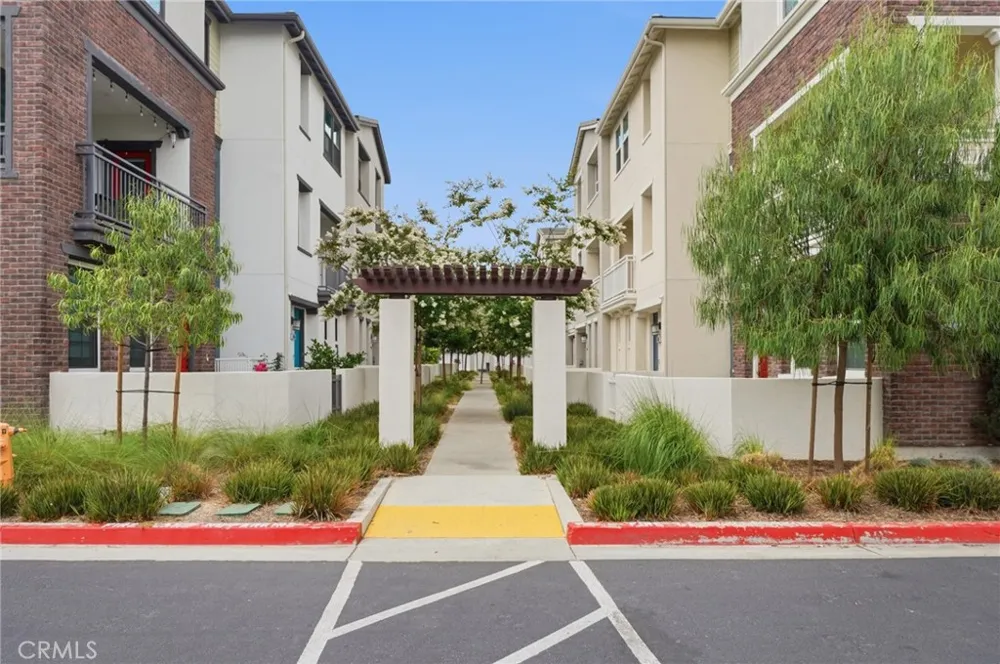 6971 Alderwood Buena Park, CA 90621