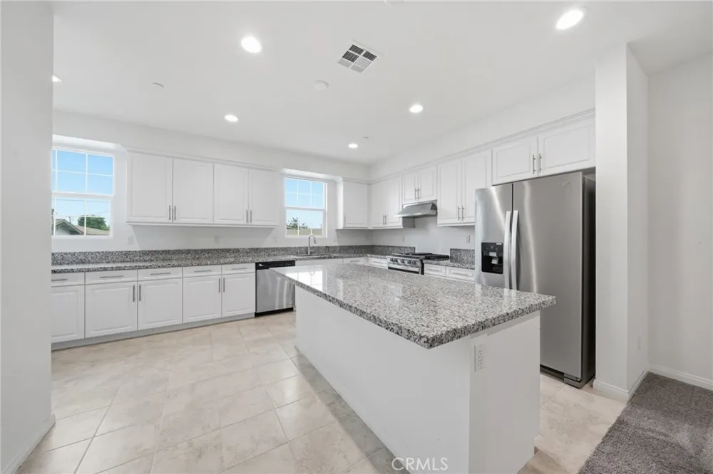 6971 Alderwood Buena Park, CA 90621