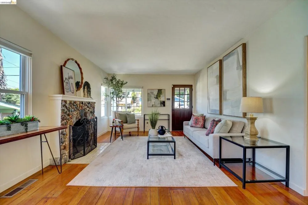 4080 Kuhnle Ave Oakland, CA 94605