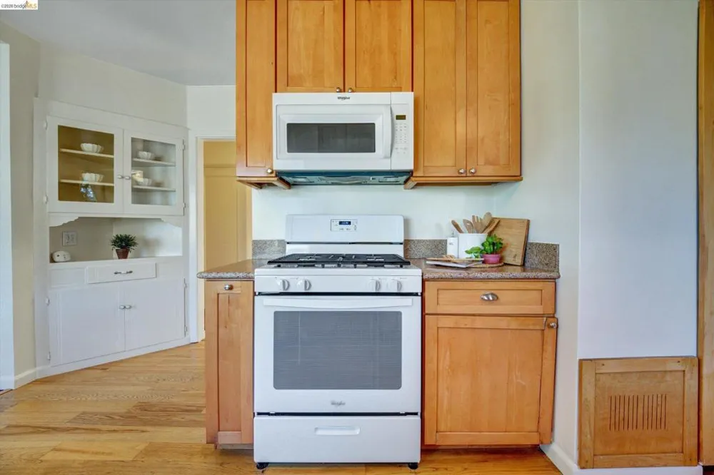 4080 Kuhnle Ave Oakland, CA 94605
