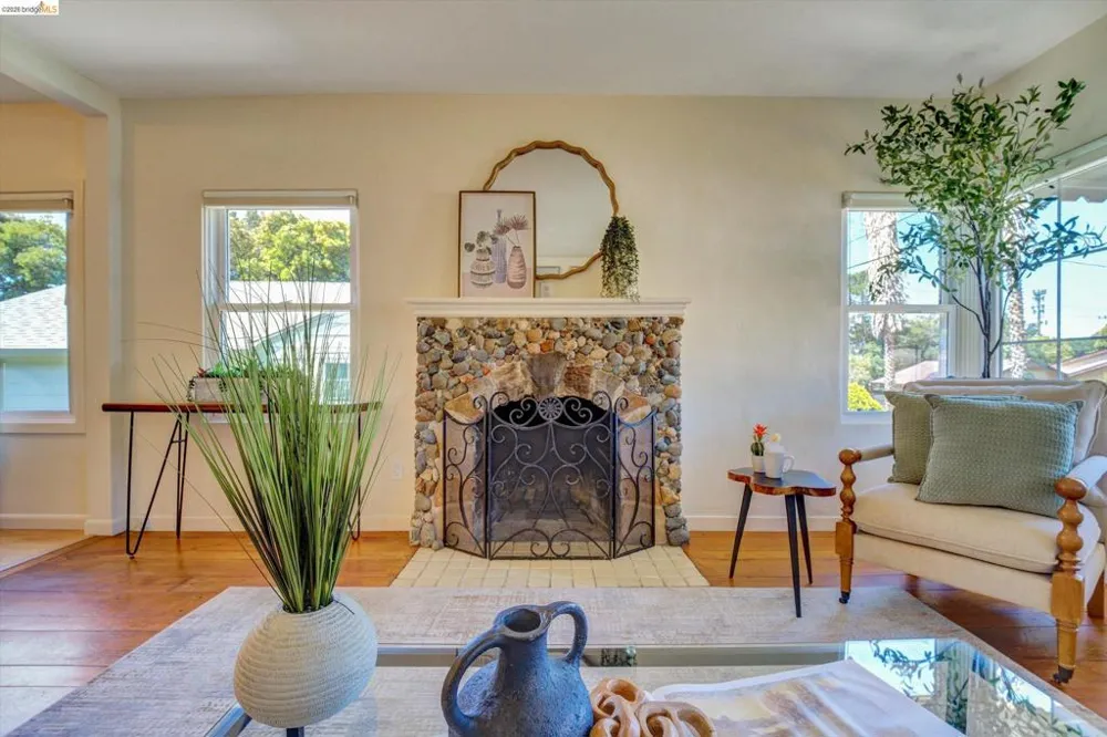 4080 Kuhnle Ave Oakland, CA 94605